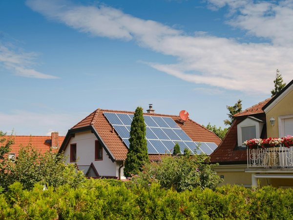 Installateur de panneaux solaires dans le Vaucluse : comment trouver le bon prestataire ?