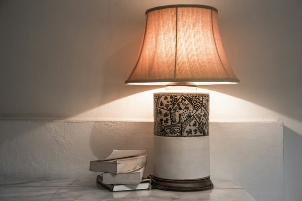 Lampe à poser : le guide pour choisir le modèle parfait